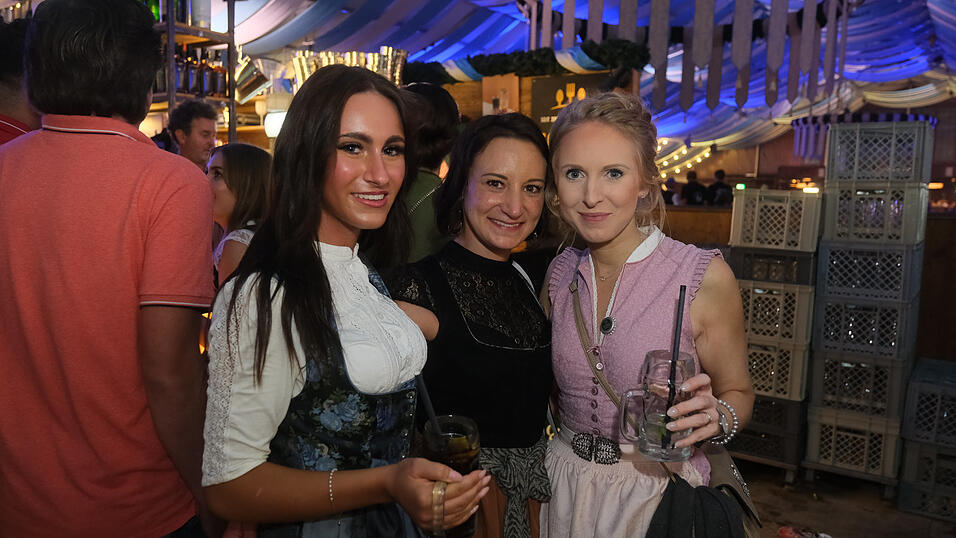 Die Partybilder vom Dienstag, 15. August 2023, aus dem Festzelt Wenisch. Die Partybilder vom Dienstag, 15. August 2023, aus dem Festzelt Wenisch.