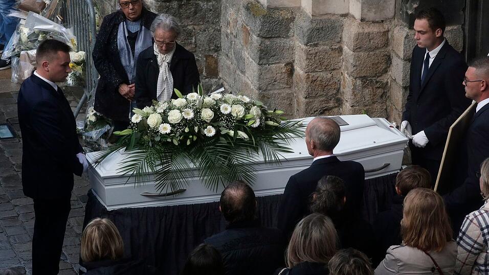 Der Mord an Lola sorgte in ganz Frankreich für Entsetzen. (Archivbild) Der Mord an Lola sorgte in ganz Frankreich für Entsetzen. (Archivbild)