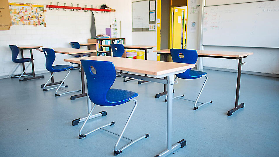 Ungewohnt häufig sind derzeit in den bayerischen Schulen die Unterrichtsausfälle: Schüler und Lehrkräfte sind an Grippe erkrankt.