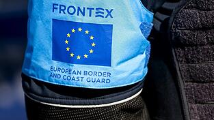 Die Grenzschutzagentur Frontex warnt trotz R&uuml;ckgangs der illegalen Migration vor einer Verlagerung der Fluchtrouten.