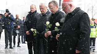 Der ökumenische Gottesdienst wird von Kardinal Reinhard Marx, Erzbischof von München und Freising, und dem evangelisch-lutherischen Landesbischof Christian Kopp geleitet werden.