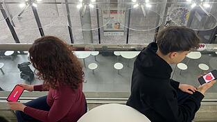 Chronisch online? Beziehungsunf&auml;hig? So lauten Klischees &uuml;ber junge Menschen. Sieben junge Regensburgerinnen und Regensburg erz&auml;hlen unserer Mediengruppe aus ihrem Liebesleben.