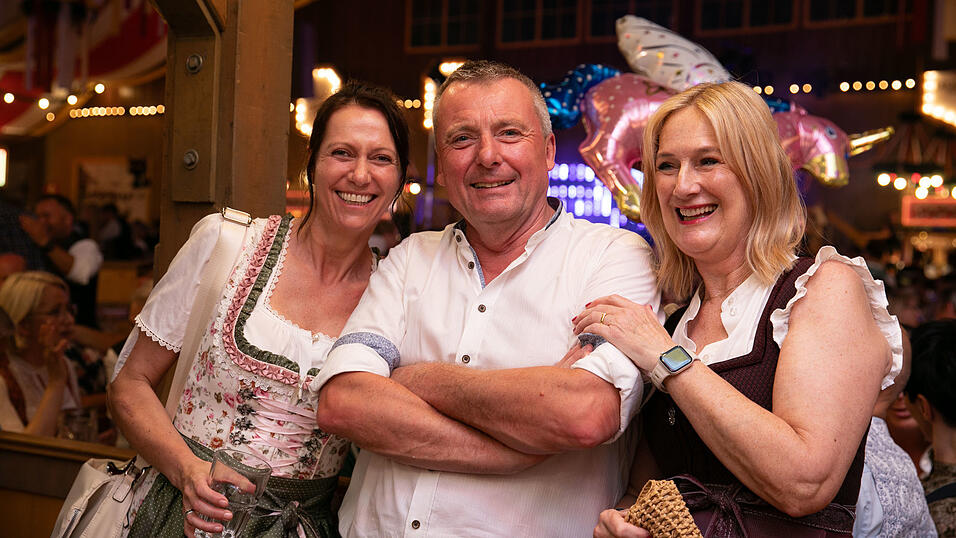 Die Partybilder vom Samstag, 16. August, aus dem Festzelt Krönner. Die Partybilder vom Samstag, 16. August, aus dem Festzelt Krönner.