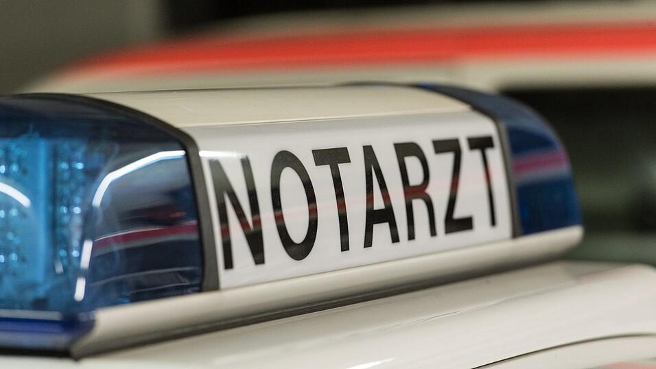 Bei dem Unfall wurde ein 56-Jähriger schwer verletzt. (Symbolbild)
