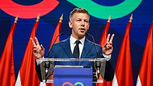 Peter Magyar versprach bereits während seines Wahlkampfes eine Pro-europäische Politik zu betreiben Peter Magyar versprach bereits während seines Wahlkampfes eine Pro-europäische Politik zu betreiben