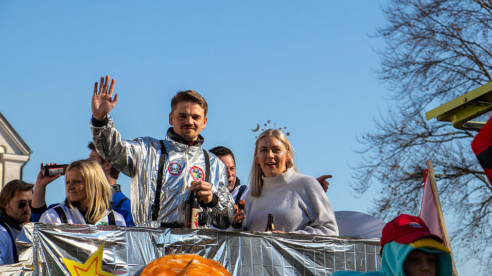 Am Samstag fand der Faschingsumzug in Otzing (Kreis Deggendorf) statt. Am Samstag fand der Faschingsumzug in Otzing (Kreis Deggendorf) statt.