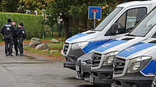 Erneut ist die Polizei im Fall des toten Fabian in der Region südlich von Güstrow aktiv. (Archivbild)