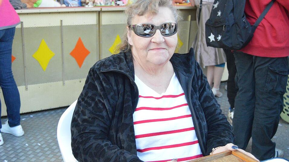 Auch am Samstag besuchten viele Landshuter die Dult.