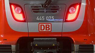 Als Ursache für den Schmorgeruch wird ein technischer Defekt vermutet, so ein Bundespolizeisprecher. (Symbolbild) Als Ursache für den Schmorgeruch wird ein technischer Defekt vermutet, so ein Bundespolizeisprecher. (Symbolbild)