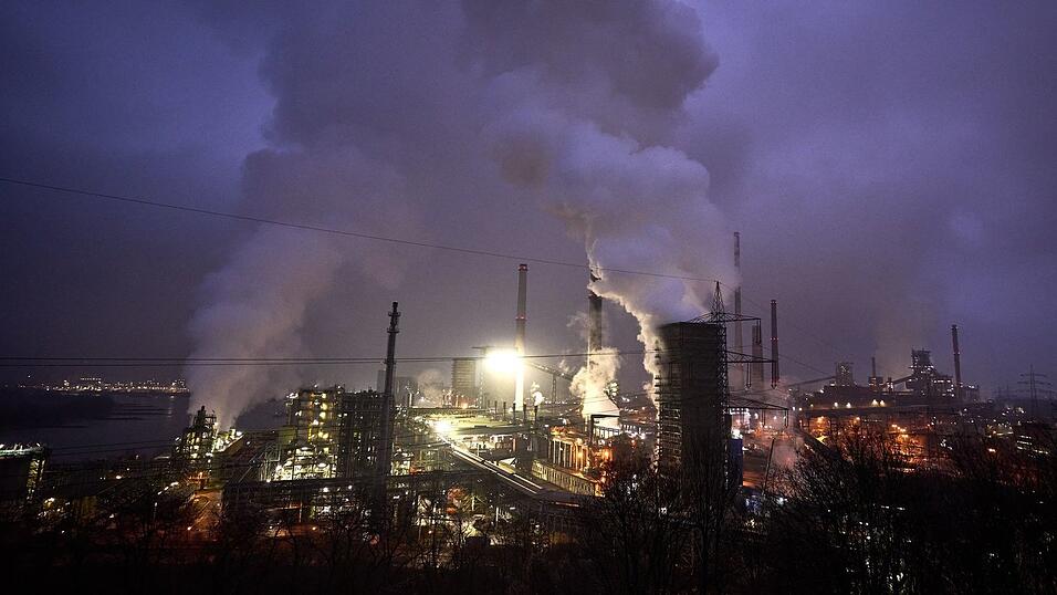 Die Stahlindustrie ist sehr energieintensiv. (Archivbild)