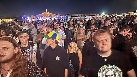 Gute Stimmung beim Open Air in Weigendorf.
