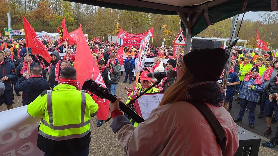 Eindrücke vom Demozug in Regensburg. Eindrücke vom Demozug in Regensburg.