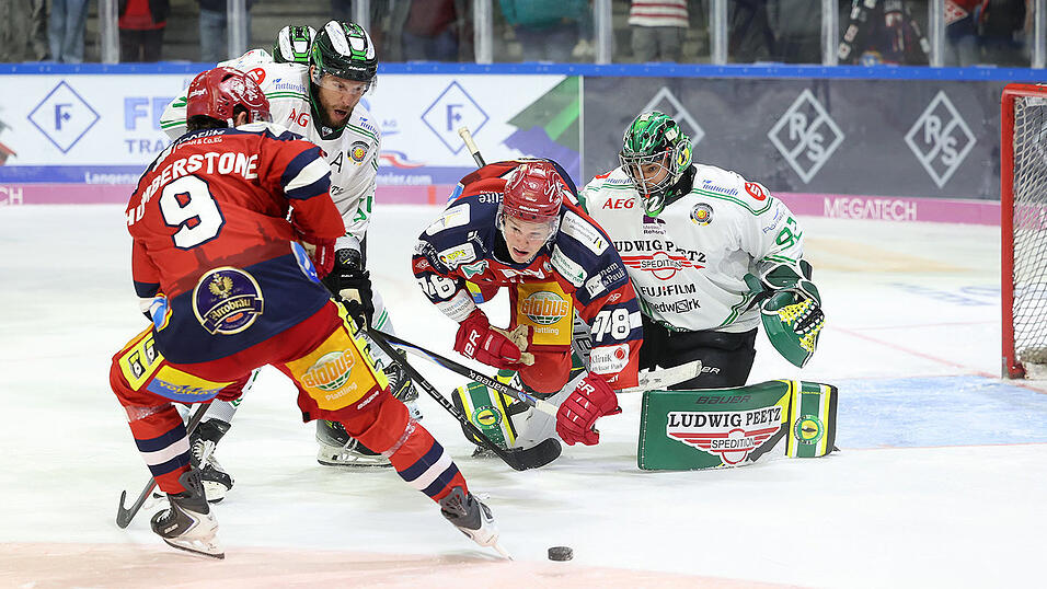 Auf den Gegner vom Sonntag, die Höchstadt Alligators, traf der DSC (in rot) am ersten Spieltag und feierte einen 7:1-Heimsieg, nun sollen im Aischgrund drei Punkte geholt werden.
