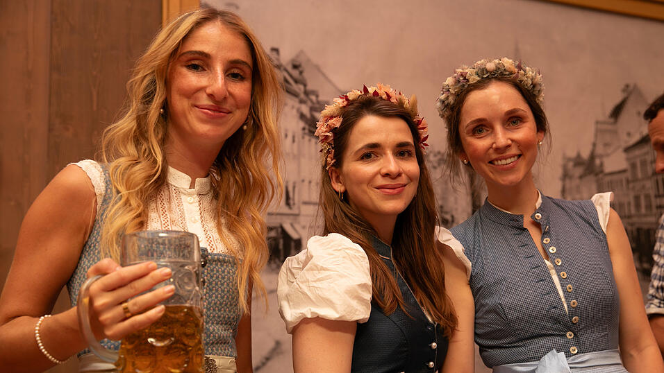 Die Partybilder vom Mittwoch, 13. August, aus dem Festzelt Krönner. Die Partybilder vom Mittwoch, 13. August, aus dem Festzelt Krönner.
