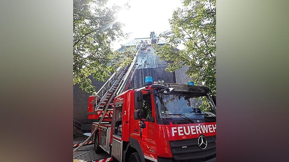 Der Einsatz an der Markuskirche dauerte am Mittwoch vier Stunden. Der Einsatz an der Markuskirche dauerte am Mittwoch vier Stunden.
