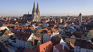 Ein luftiger Blick auf die Stadt. Bekannte Regensburger haben uns gesagt, was sie sich vom neuen Jahr f&uuml;r Regensburg erhoffen.