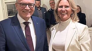 Kreisvorsitzender und Staatskanzleichef Dr. Florian Herrmann bezeichnete Susanne Hoyers Sieg als gro&szlig;artigen Erfolg f&uuml;r die CSU.