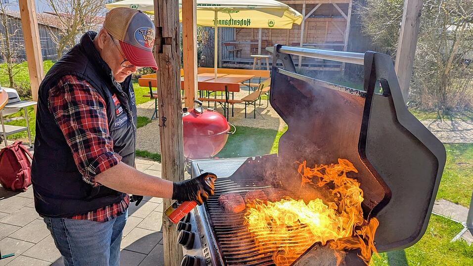 Roland Parstorfer alias 'Big Bubba' schwört auf kräftigen Geschmack beim Grillen.