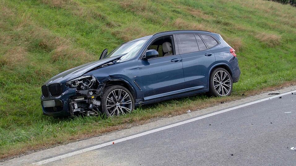 Wegen eines Unfalls musste die B11 bei Grafling am Sonntagnachmittag gesperrt werden.