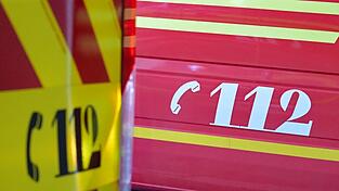 Die Feuerwehr prüft eine mögliche Verschmutzung des Sees durch Öl. (Symbolbild) Die Feuerwehr prüft eine mögliche Verschmutzung des Sees durch Öl. (Symbolbild)