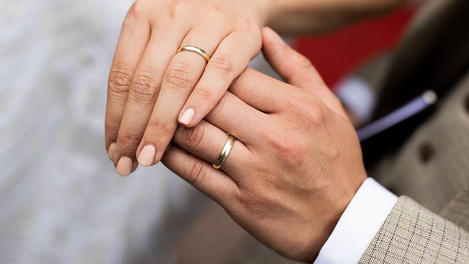 Klingbeil will mit einer Reform des Ehegattensplittings f&uuml;r mehr Vollzeitarbeit sorgen.