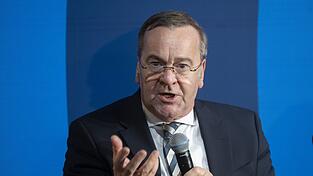 Bundesverteidigungsminister Boris Pistorius (SPD) warnte im Hinblick auf eine europ&auml;ische Atomabwehr vor Doppelstrukturen - die nukleare Abschreckung sei durch die USA gew&auml;hrleistet.
