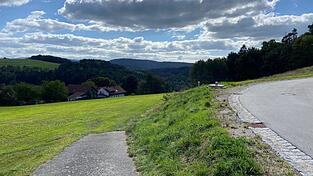 Im Neubaugebiet am Schinderbuckel sind zwei dreigeschossige Wohnhäuser geplant. Eines davon sorgte in der Stadtratssitzung für viel Diskussionsstoff. Im Neubaugebiet am Schinderbuckel sind zwei dreigeschossige Wohnhäuser geplant. Eines davon sorgte in der Stadtratssitzung für viel Diskussionsstoff.