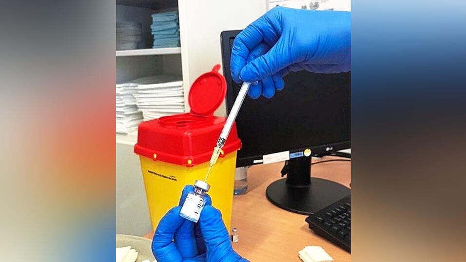 Das Vakzin f&uuml;r das medizinische Personal der Ilmtalklinik wurde kurzfristig geliefert.