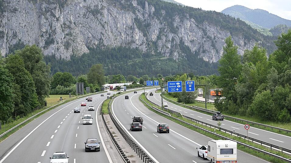 Wenig Verkehr herrschte am Tag der Total-Sperre auf der sonst vielbefahrenen A93 Richtung &Ouml;sterreich.