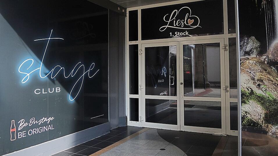 Haben 'Stage' und 'Liesl' k&uuml;nftig l&auml;nger ge&ouml;ffnet? Clubbesitzerin Tanja hat eine Sperrzeitverk&uuml;rzung bei der Stadt beantragt, der zufolge beide Lokalit&auml;ten bis 5 Uhr fr&uuml;h ge&ouml;ffnet sein k&ouml;nnten. Am 13. November steht das Thema im Verwaltungsausschuss auf der Agenda.