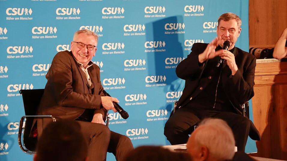 Beim Thema Fu&szlig;ball wurde gefrotzelt und gelacht.
