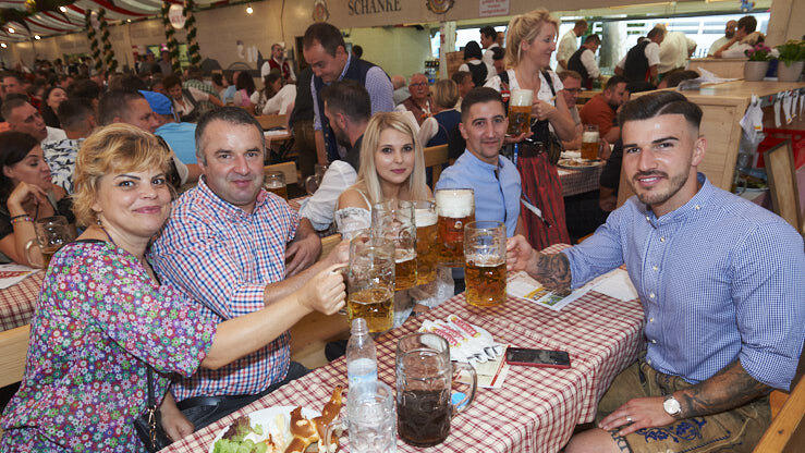 Die Partybilder von Freitag, 19. August 2022, aus dem Festzelt Lechner.