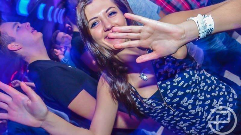 Gleich bei der Eröffnung platzte die neue Diskothek Peggy P. aus allen Nähten. Gleich bei der Eröffnung platzte die neue Diskothek Peggy P. aus allen Nähten.