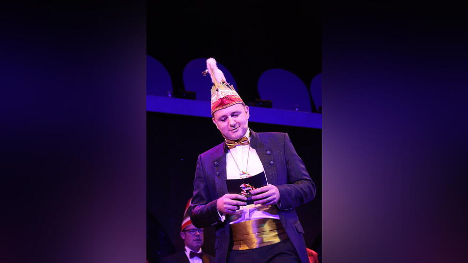 Die erste Narrhalla-Sitzung 2025 sorgte für Begeisterung. Die erste Narrhalla-Sitzung 2025 sorgte für Begeisterung.