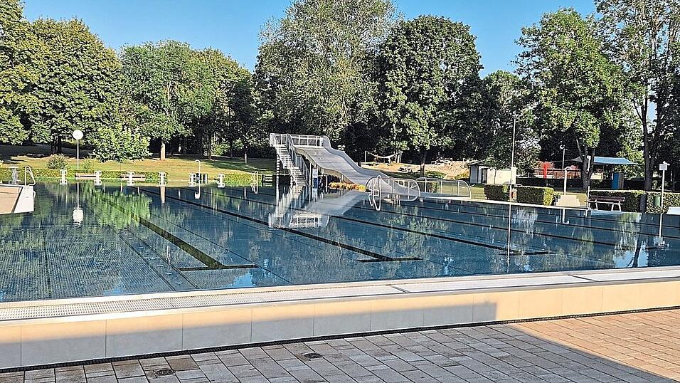 In der Benutzungsordnung f&uuml;r das st&auml;dtische Freibad Rottenburg stehen Regeln, die zum Beispiel Aufsicht, Fundsachen oder auch die geeignete Kleidung betreffen. Unter den Benutzungsbestimmungen gibt es einen Passus, der einer Besucherin auffiel.