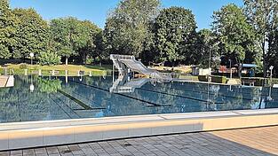 In der Benutzungsordnung f&uuml;r das st&auml;dtische Freibad Rottenburg stehen Regeln, die zum Beispiel Aufsicht, Fundsachen oder auch die geeignete Kleidung betreffen. Unter den Benutzungsbestimmungen gibt es einen Passus, der einer Besucherin auffiel.