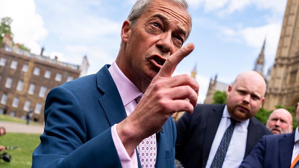 Nigel Farage kritisiert die Regierung seit Jahren - und will selbst Premier werden. (Archivbild) Nigel Farage kritisiert die Regierung seit Jahren - und will selbst Premier werden. (Archivbild)