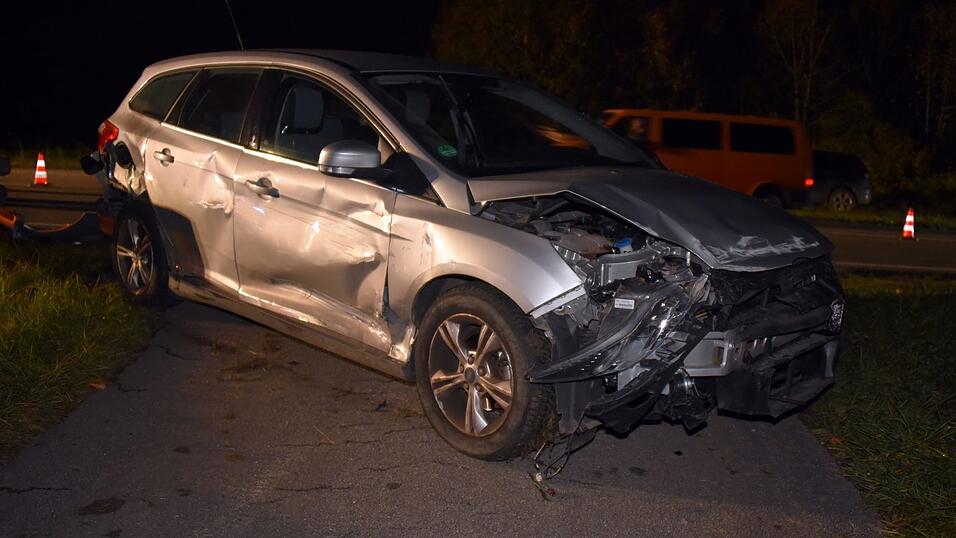 Am Mittwochabend ereignete sich bei Vilsbiburg ein Unfall. Dabei wurde eine Person verletzt.
