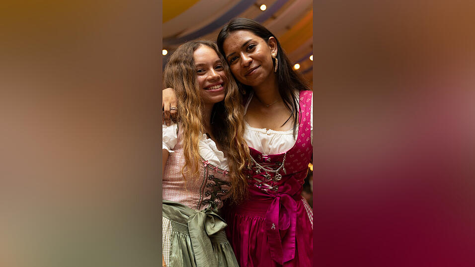 Die Partybilder vom Freitag, 7. August, aus dem Festzelt Reisinger. Die Partybilder vom Freitag, 7. August, aus dem Festzelt Reisinger.