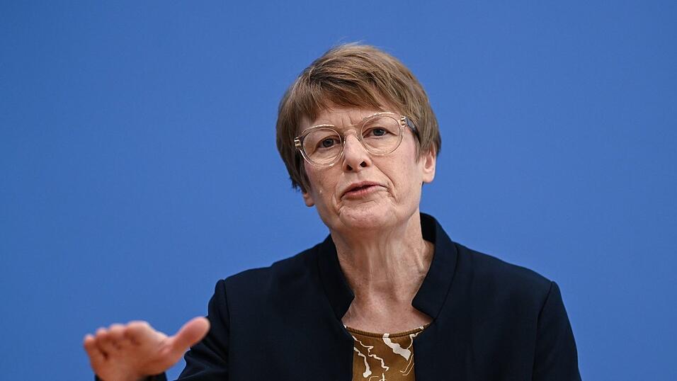 Scharfe Kritik am Tankrabatt: Ökonomin Veronika Grimm. (Archivbild) Scharfe Kritik am Tankrabatt: Ökonomin Veronika Grimm. (Archivbild)