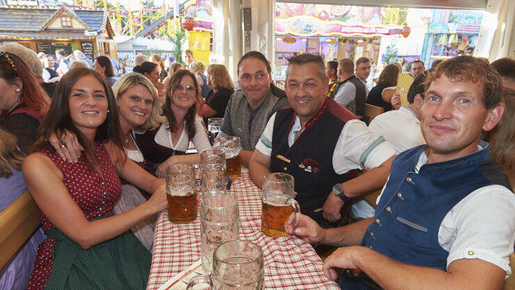 Die Partybilder vom Samstag, 9. August, aus dem Festzelt Lechner. Die Partybilder vom Samstag, 9. August, aus dem Festzelt Lechner.