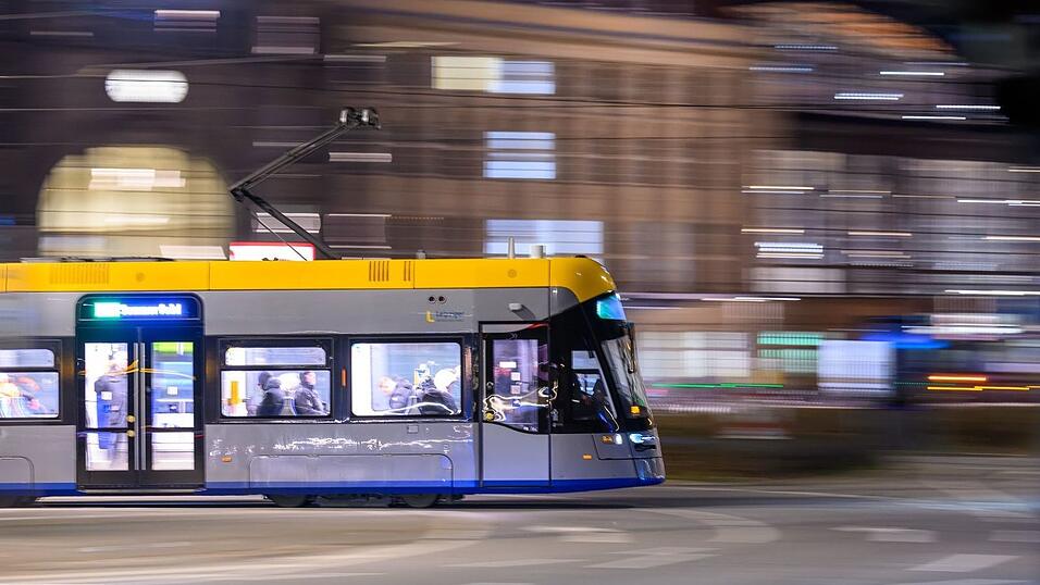 Als einzige Großstadt hat Leipzig das Nahverkehrsangebot seit 2023 um mehr als 10 Prozent ausgebaut. (Archivbild) Als einzige Großstadt hat Leipzig das Nahverkehrsangebot seit 2023 um mehr als 10 Prozent ausgebaut. (Archivbild)
