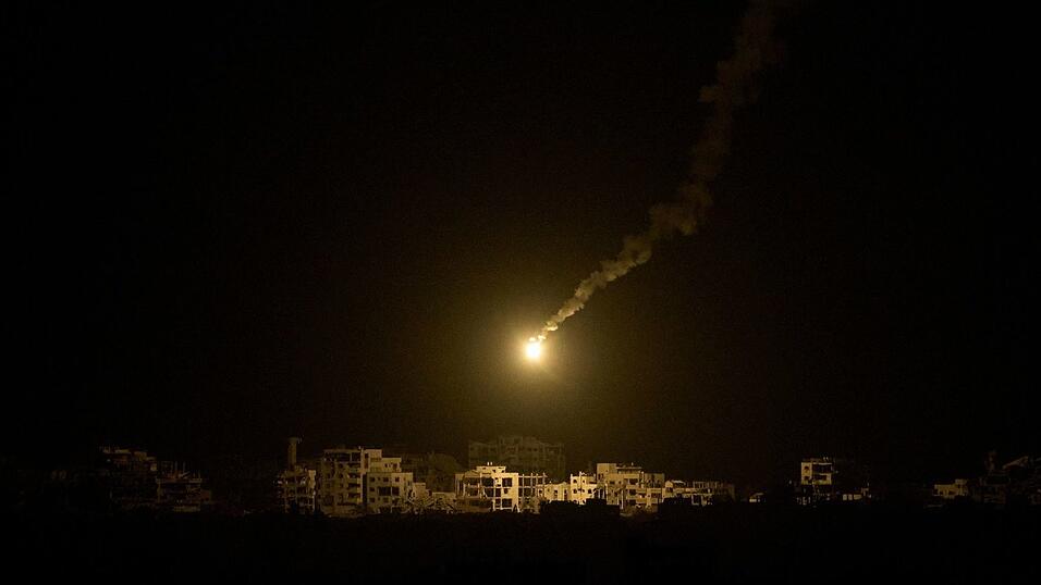 Berichten zufolge hat die israelische Armee ihre Angriffe im nördlichen Gazastreifen intensiviert.
