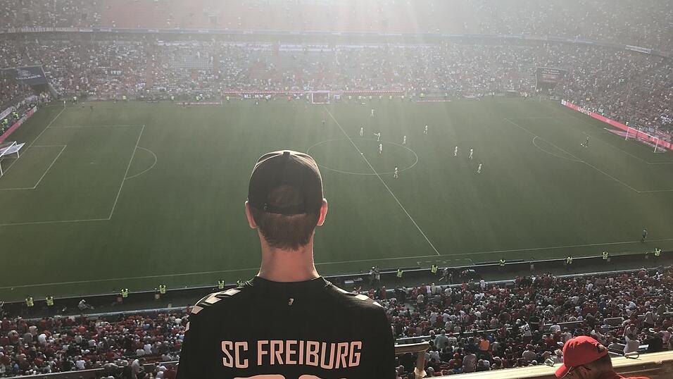 Besuche im Olympiastadion oder wie hier später in der Allianz Arena in München waren früher absolute Höhepunkte für unseren Autor. Besuche im Olympiastadion oder wie hier später in der Allianz Arena in München waren früher absolute Höhepunkte für unseren Autor.