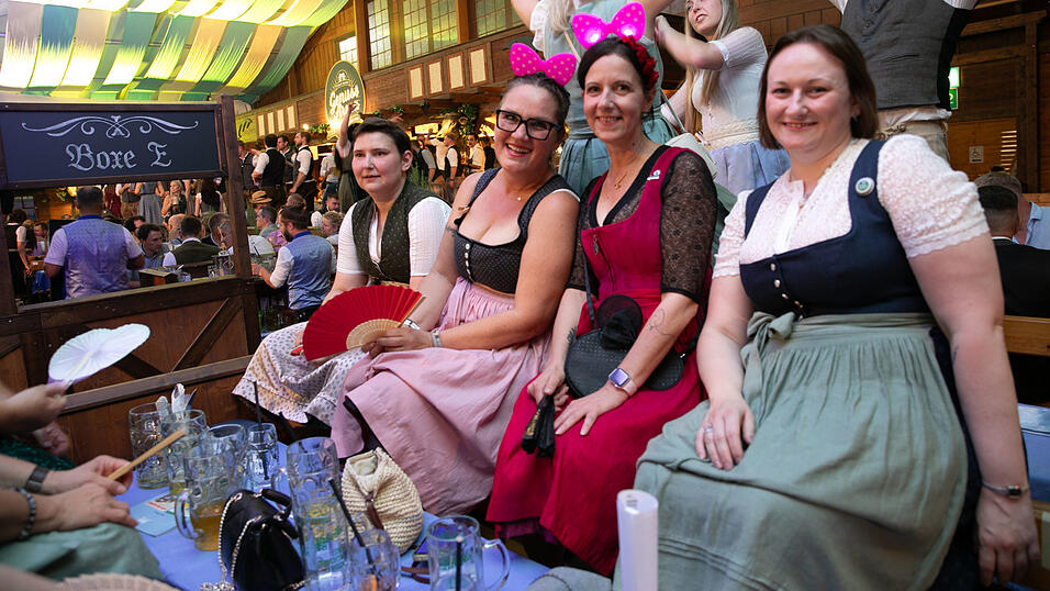 Die Partybilder vom Freitag, 8. August, aus dem Festzelt Wenisch. Die Partybilder vom Freitag, 8. August, aus dem Festzelt Wenisch.