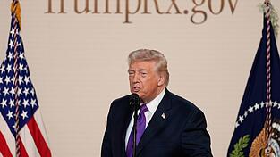 Trumps neue Regierungswebsite soll Amerikanern helfen, g&uuml;nstiger an Medikamente zu kommen.