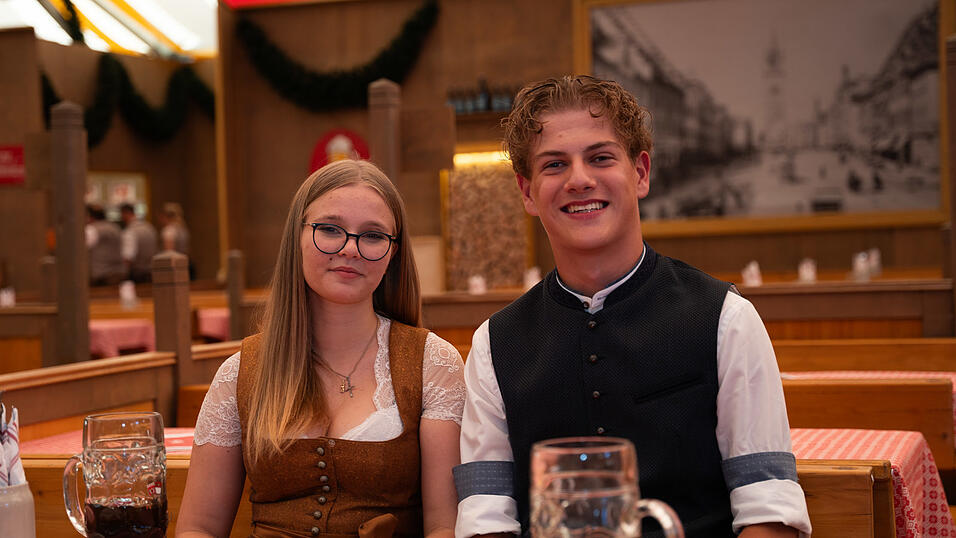 Die Partybilder vom Donnerstag, 13. August, aus dem Festzelt Krönner. Die Partybilder vom Donnerstag, 13. August, aus dem Festzelt Krönner.