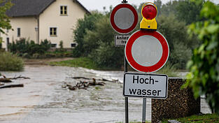 Über die Ufer tretende Gewässer bei möglichem Starkregen bedrohen Orte in der Region Landshut. Was tun Gemeinden dagegen?