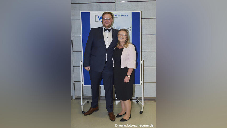 Feiern k&ouml;nnen sie, die Wirtschaftsjunioren - hier ist der Beweis!