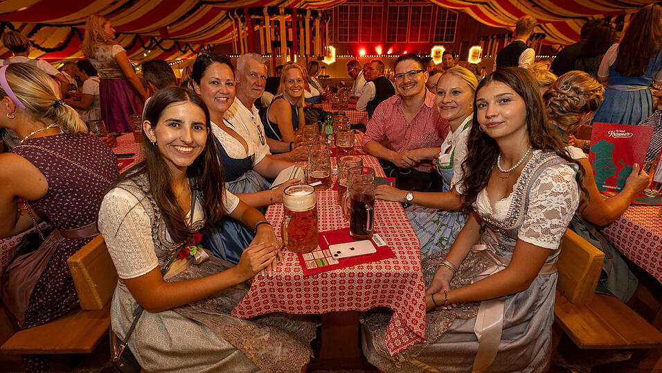 Die Partybilder vom Freitag, 9. August 2024, aus dem Festzelt Kr&ouml;nner.